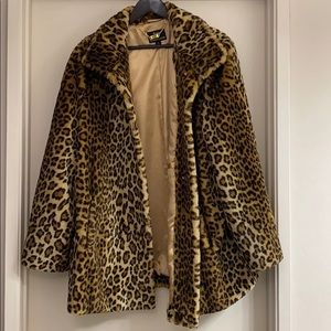 VINTAGE Women’s Cheetah Pattern Faux Fur Jacket